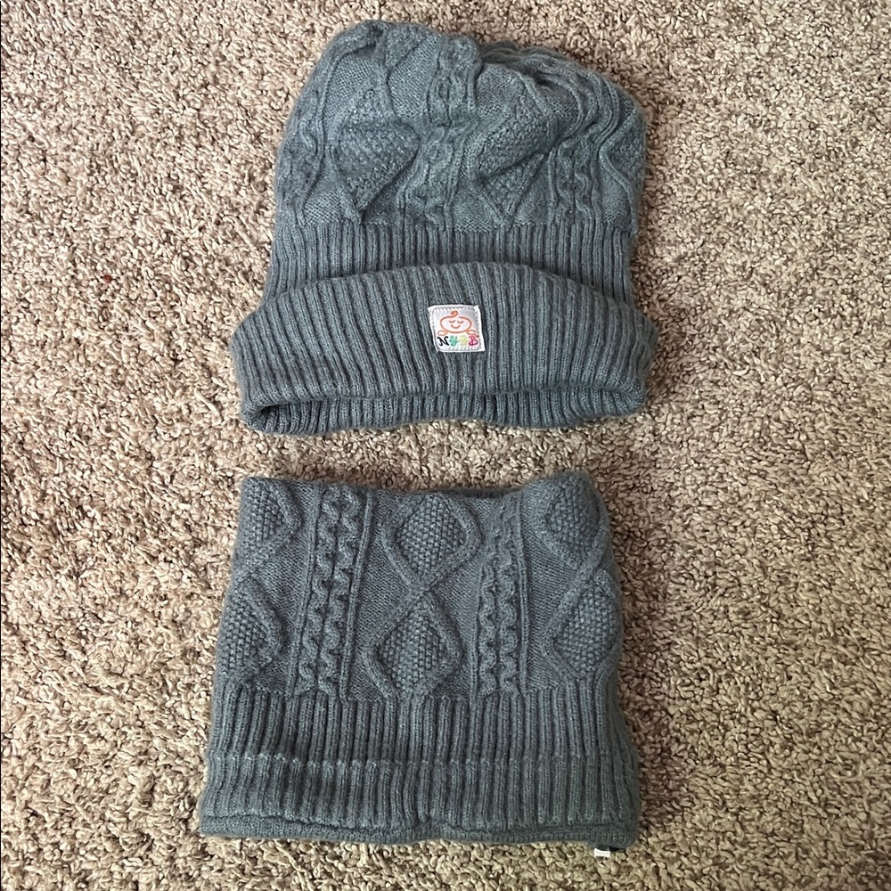 12-24m Winter Hat + Neck Warmer